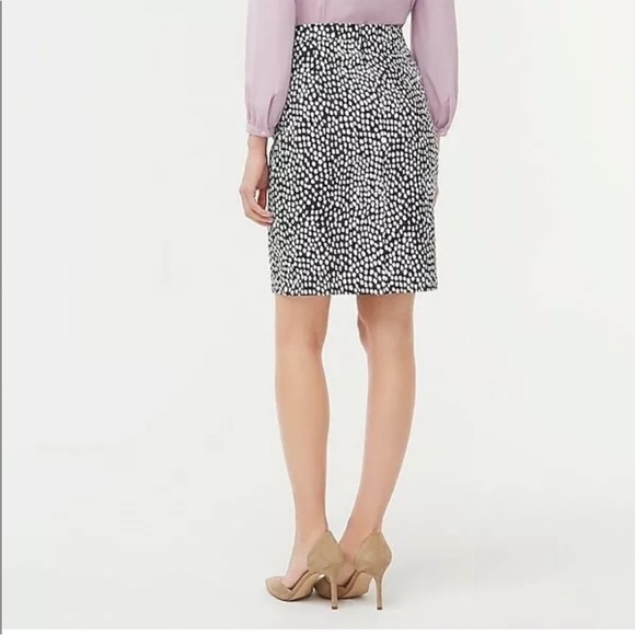 J. Crew Women’s Navy White Modern Polka Dot Pencil Skirt 100% Cotton Size 0 NWT - Picture 2 of 12